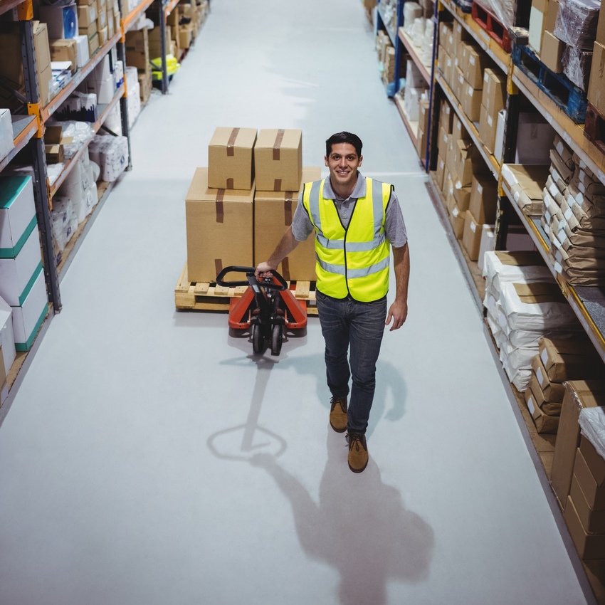 Un cadre du secteur de la logistique